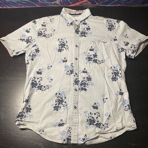 Men's Light Gray Short-Sleeve Button-Down Shirt with Navy Floral